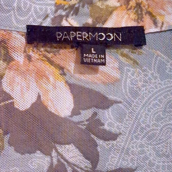 Papermoon sheer button down top size large - Picture 4 of 5